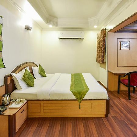 Hotel Kanishka Rāipur Екстериор снимка
