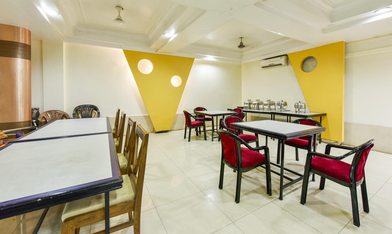 Hotel Kanishka Rāipur Екстериор снимка