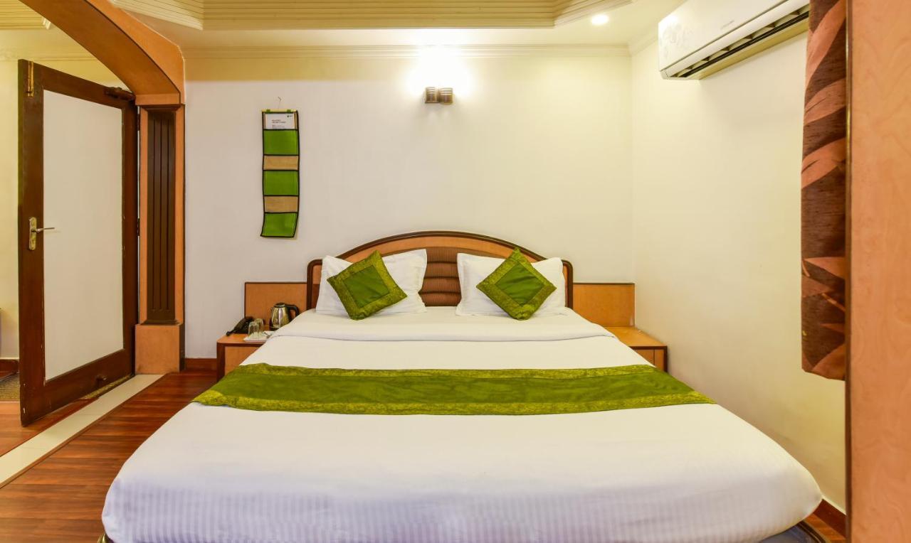 Hotel Kanishka Rāipur Екстериор снимка