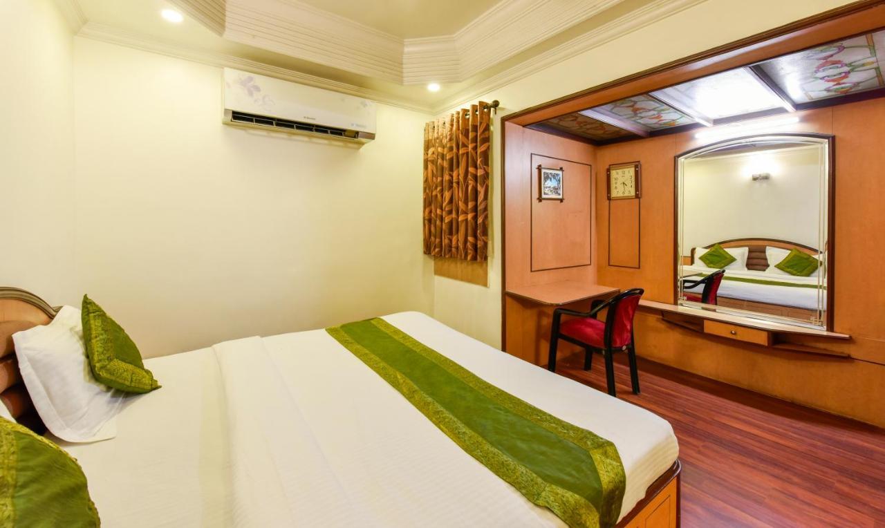 Hotel Kanishka Rāipur Екстериор снимка