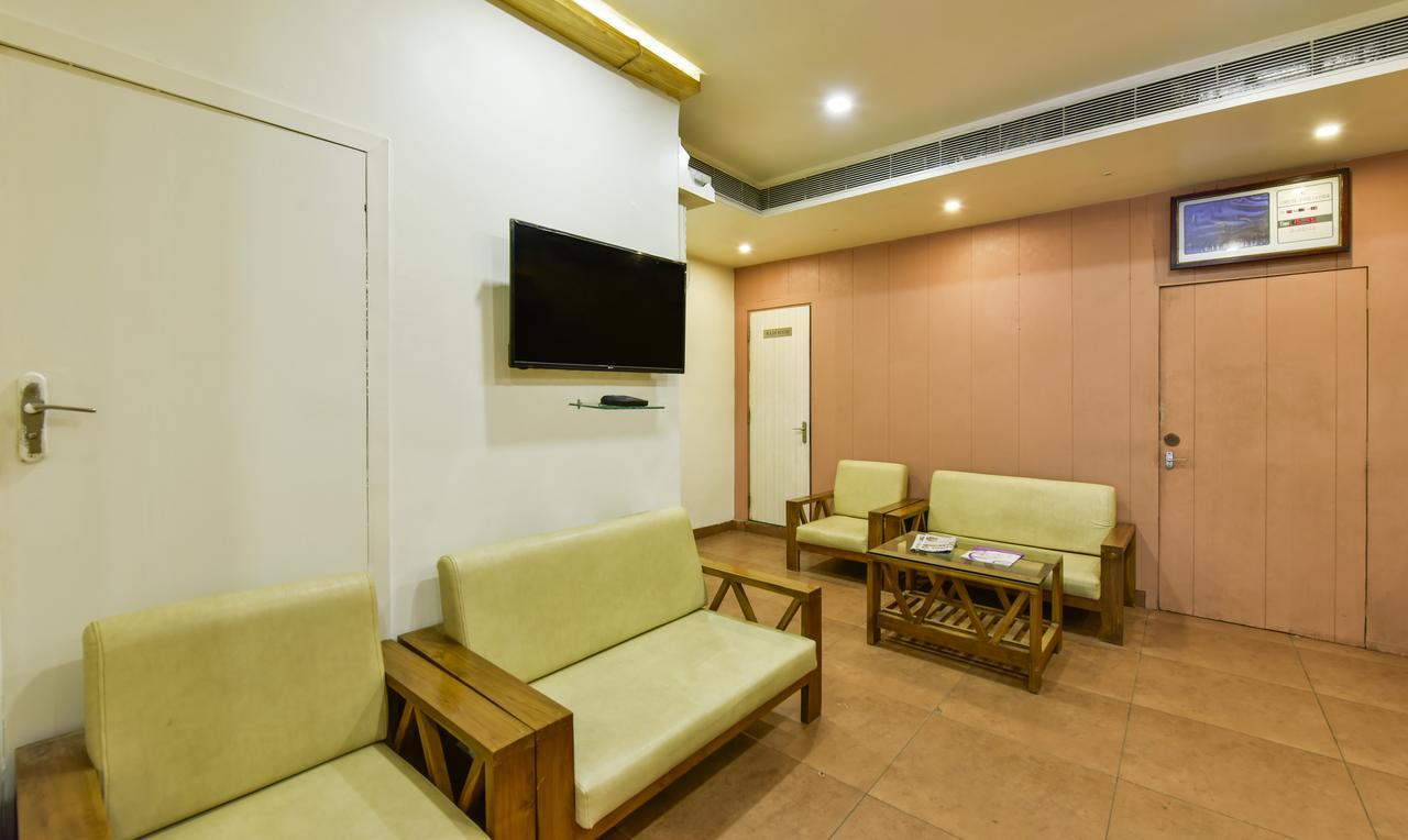 Hotel Kanishka Rāipur Екстериор снимка
