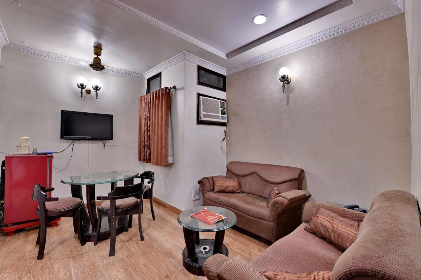 Hotel Kanishka Rāipur Екстериор снимка